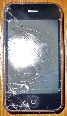 iPhone 3G shattered screen