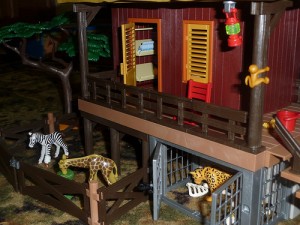 Playmobil Wild Life Care Station